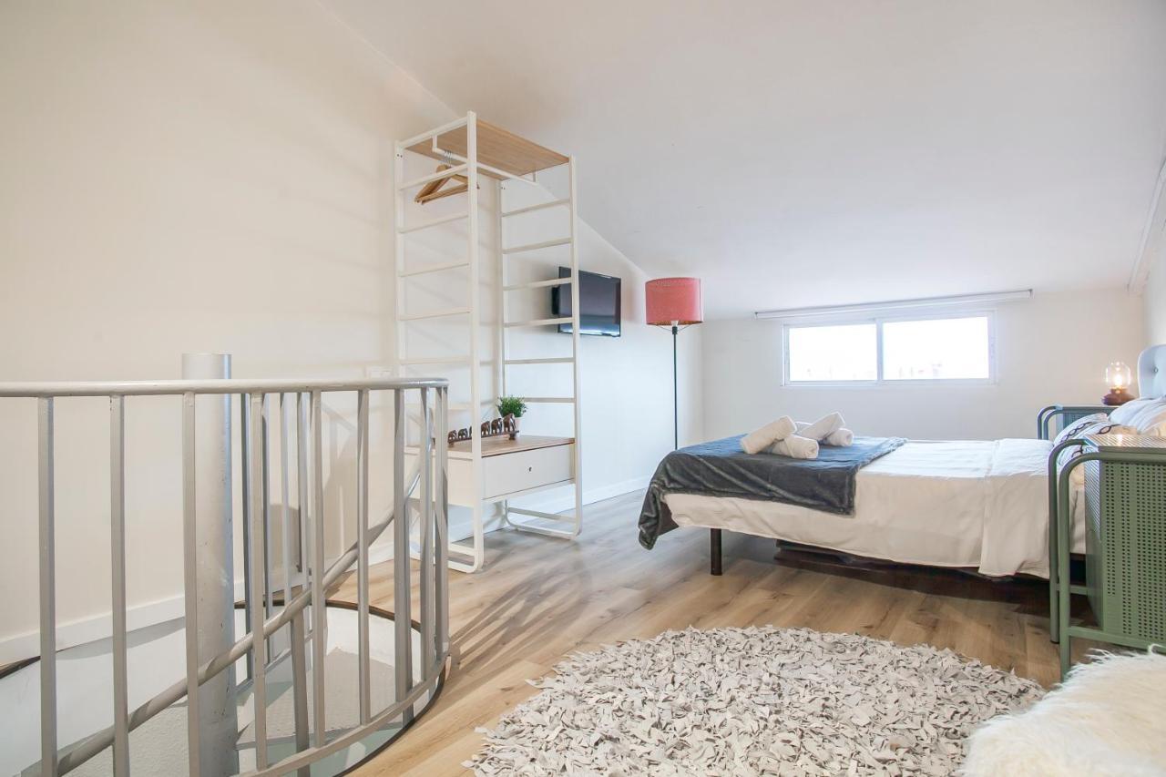 Tendency Apartments 8 Barcelona Exterior photo